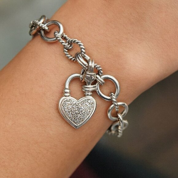 UDINE UD Diamond Heart Charm Bracelet (1/4 ct. t.w.) 925 Sterling Silver - Picture 1 of 7